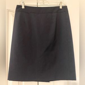 J Crew Dark Navy Pinstripe Pencil Skirt Sz 4 Original Fit
